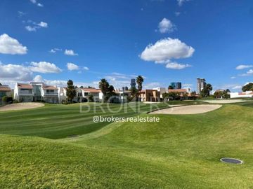 Residencia en Venta con Vista a Campo en La Vista Country Club