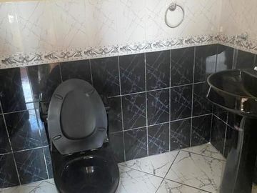 Villa en venta Condominio Privado, con amplias áreas vedes, sector Hospirío