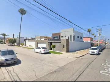 CASA EN VENTA EN JARDINES PLAYAS DE TIJUANA, TIJUANA, B.C.