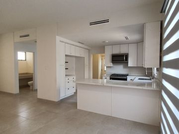CORSICA RESIDENCIAL, CASA EQUIPADA DE VENTA