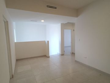 CORSICA RESIDENCIAL, CASA EQUIPADA DE VENTA