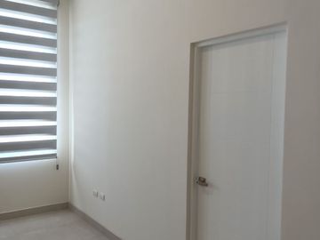 CORSICA RESIDENCIAL, CASA EQUIPADA DE VENTA
