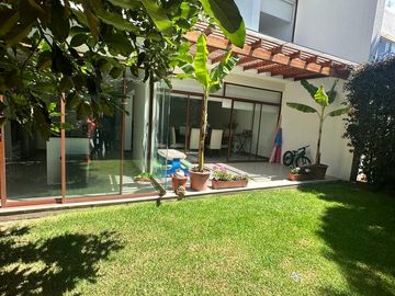 Casa de tres dormitorios en Tumbaco-Hilacril