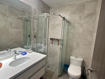 Casa de tres dormitorios en Tumbaco-Hilacril