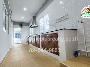 โครงการโกลเด้นซิตี้ สาทร หลังมุม (Golden City Sathorn) ใกล้รถไฟฟ้าBTSวุฒากาศ