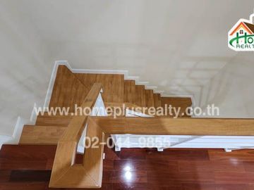 โครงการโกลเด้นซิตี้ สาทร หลังมุม (Golden City Sathorn) ใกล้รถไฟฟ้าBTSวุฒากาศ
