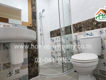 โครงการโกลเด้นซิตี้ สาทร หลังมุม (Golden City Sathorn) ใกล้รถไฟฟ้าBTSวุฒากาศ