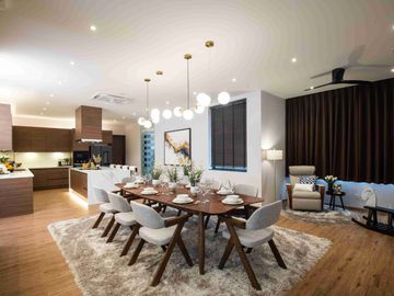 Exquisite 5-Bedroom Modern Classic Villa, Pool Villa in Chiang Mai