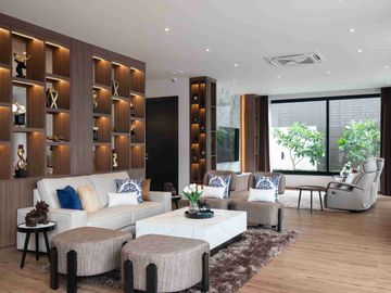 Exquisite 5-Bedroom Modern Classic Villa, Pool Villa in Chiang Mai