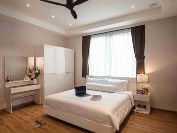 Exquisite 5-Bedroom Modern Classic Villa, Pool Villa in Chiang Mai