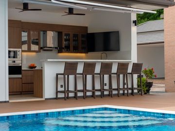 Exquisite 5-Bedroom Modern Classic Villa, Pool Villa in Chiang Mai