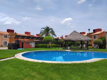 CASA EN VENTA SAUCES TEZOYUCA ESQUINA Y TERRENO PROPIO