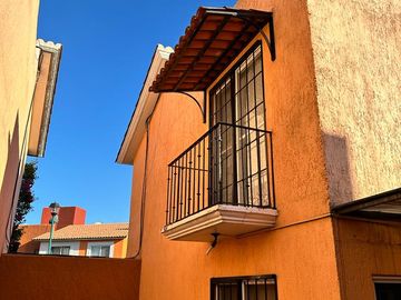 CASA EN VENTA SAUCES TEZOYUCA ESQUINA Y TERRENO PROPIO
