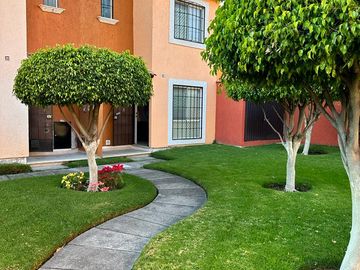 CASA EN VENTA SAUCES TEZOYUCA ESQUINA Y TERRENO PROPIO