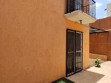 CASA EN VENTA SAUCES TEZOYUCA ESQUINA Y TERRENO PROPIO