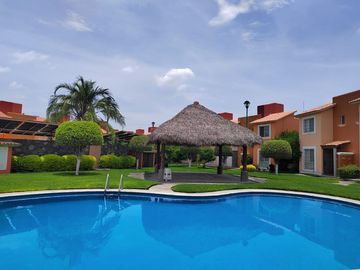 CASA EN VENTA SAUCES TEZOYUCA ESQUINA Y TERRENO PROPIO
