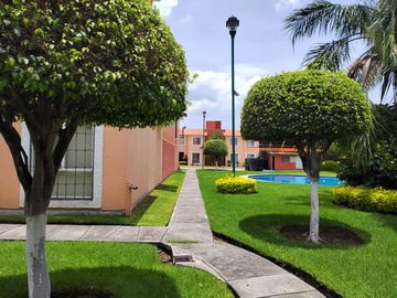 CASA EN VENTA SAUCES TEZOYUCA ESQUINA Y TERRENO PROPIO