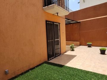 CASA EN VENTA SAUCES TEZOYUCA ESQUINA Y TERRENO PROPIO