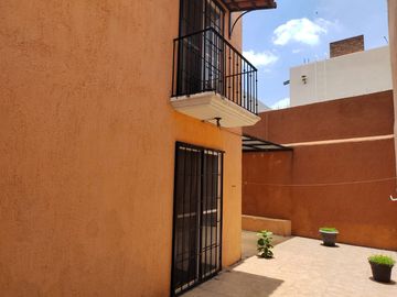 CASA EN VENTA SAUCES TEZOYUCA ESQUINA Y TERRENO PROPIO