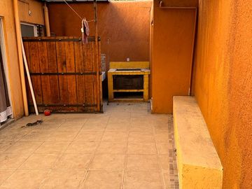 CASA EN VENTA SAUCES TEZOYUCA ESQUINA Y TERRENO PROPIO