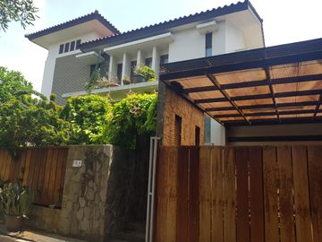 Dijual Rumah Komplek Puri Flamboyan Ciputat Tangerang Selatan Bagus Siap Huni Lokasi Strategis Cocok Untuk Cafe Rumahan