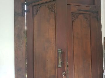 Dijual Rumah Komplek Puri Flamboyan Ciputat Tangerang Selatan Bagus Siap Huni Lokasi Strategis Cocok Untuk Cafe Rumahan