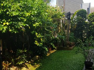 Dijual Rumah Komplek Puri Flamboyan Ciputat Tangerang Selatan Bagus Siap Huni Lokasi Strategis Cocok Untuk Cafe Rumahan