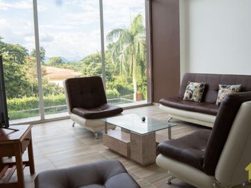 SE VENDE CASA CAMPESTRE DE LUJO CERCA A MANIZALES