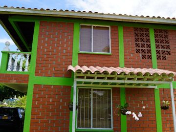 EN VENTA CASA CAMPESTRE CERCA A MANIZALES