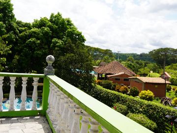 EN VENTA CASA CAMPESTRE CERCA A MANIZALES