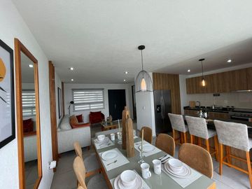 CASA EN VENTA EN TOLUCA CERCA DEL PARQUE 2000