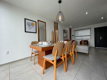CASA EN VENTA EN TOLUCA CERCA DEL PARQUE 2000