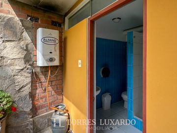 VENTA DE CASA DE CAMPO EQUIPADA Y AMOBLADA, EN CIENEGUILLA CON 1,020M2 DE TERRENO