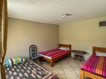 VENTA DE CASA DE CAMPO EQUIPADA Y AMOBLADA, EN CIENEGUILLA CON 1,020M2 DE TERRENO