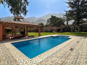 VENTA DE CASA DE CAMPO EQUIPADA Y AMOBLADA, EN CIENEGUILLA CON 1,020M2 DE TERRENO