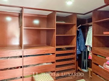 VENTA DE CASA DE CAMPO EQUIPADA Y AMOBLADA, EN CIENEGUILLA CON 1,020M2 DE TERRENO