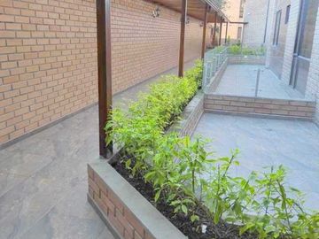 Departamento en venta por estrenar, con piscina sector Av. Don Bosco.