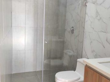 Departamento en venta por estrenar, con piscina sector Av. Don Bosco.