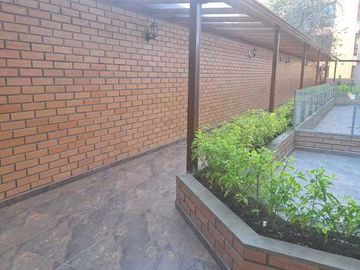 Departamento en venta por estrenar, con piscina sector Av. Don Bosco.