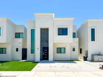 Casa en venta en MONTE DE CALABRIA Residencial, Hermosillo, Son.
