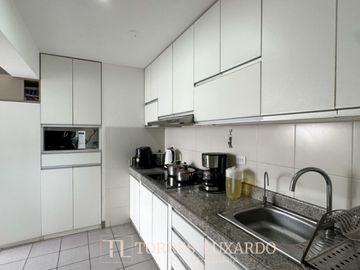 Venta de Lindo Departamento de 3 Dormitorios + Cochera en Magdalena, Piso 15