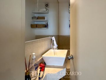 Venta de Lindo Departamento de 3 Dormitorios + Cochera en Magdalena, Piso 15