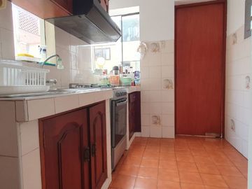 Vendo Depa 2 Habit 2 Baños Cuarto De Estudio. Surco