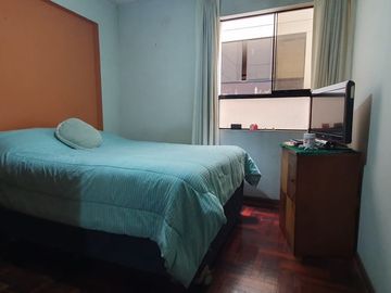 Vendo Depa 2 Habit 2 Baños Cuarto De Estudio. Surco