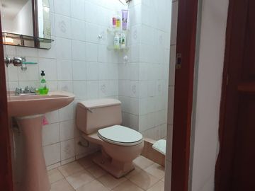 Vendo Depa 2 Habit 2 Baños Cuarto De Estudio. Surco