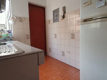 Vendo Depa 2 Habit 2 Baños Cuarto De Estudio. Surco