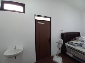 RUMAH DIJUAL DI CILEUNGSI BOGOR PERUMAHAN CIBUBUR CILEUNGSI DEKAT TOL 2 LANTAI PERUMAHAN MURAH LANGSUNG JALAN RAYA RUMAH CILEUNGSI BOGOR AKSES LEBAR,