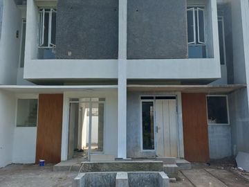 RUMAH DIJUAL DI CILEUNGSI BOGOR PERUMAHAN CIBUBUR CILEUNGSI DEKAT TOL 2 LANTAI PERUMAHAN MURAH LANGSUNG JALAN RAYA RUMAH CILEUNGSI BOGOR AKSES LEBAR,