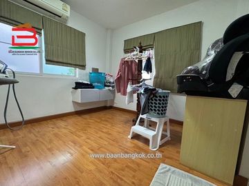 บ้านเดี่ยว 2 ชั้น หลังริม โครงการ คาซ่า วิลล์ รามอินทรา-หทัยราษฎร์ เนื้อที่ 71.2 ตรว. ซอยหทัยราษฎร์ 60 ,ใกล้ตลาดมารวย ถนนหทัยราษฎร์ อำเภอลำลูกกา จังหว