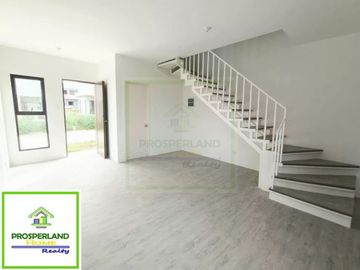 HOUSE AND LOT  IN NUVALI,LAGUNA WITH 3 BEDROOMS